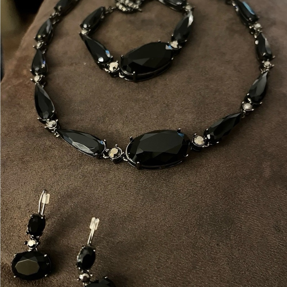 Elegant Black Jewelry Set vintage Monet necklace bracelet earrings